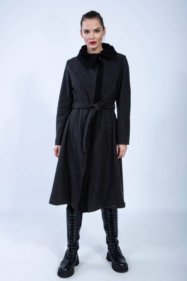 Mama Noel coat made from recycled wool