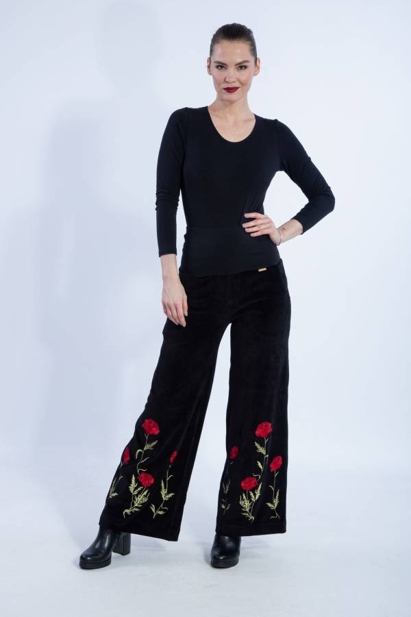 Hose Hedda aus Bio Samt mit Stickerei