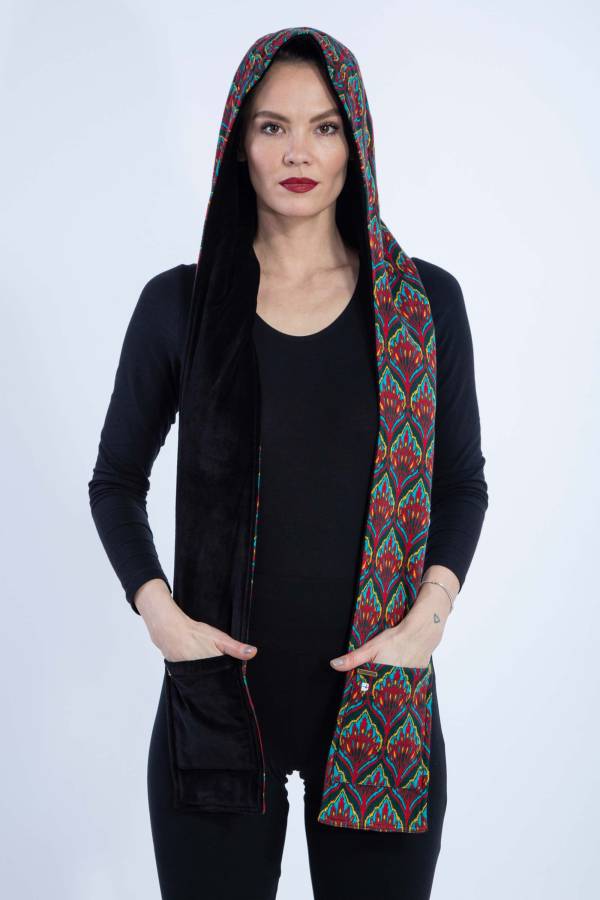 Kapuzenschal aus Bio Interlock Jacquard