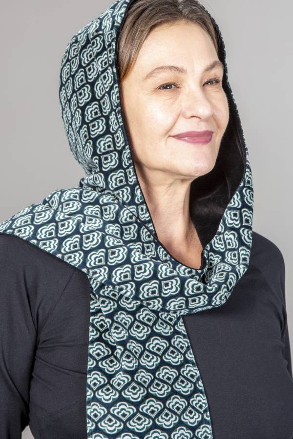 Hooded scarf made from organic GOTS velvet